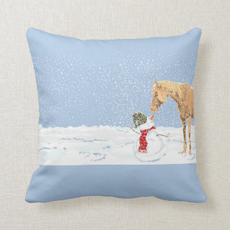 Morotduvhorn och Snögubbe Pillow Kudde
