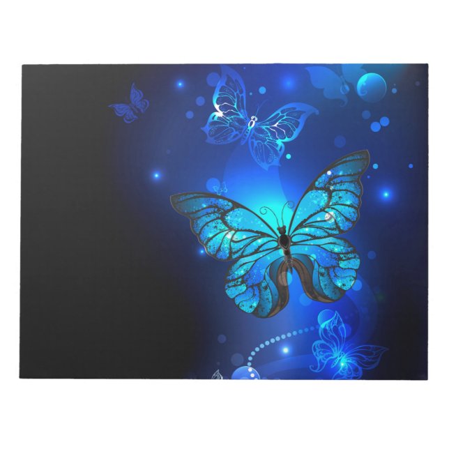 Morpho Butterfly i Mörkens bakgrund Anteckningsblock (Framsida)