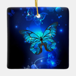 Morpho Butterfly i Mörkens bakgrund Julgransprydnad Keramik