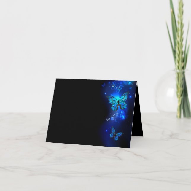 Morpho Butterfly i Mörkens bakgrund Kort (Framsida)