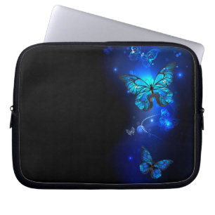 Morpho Butterfly i Mörkens bakgrund Laptop Fodral