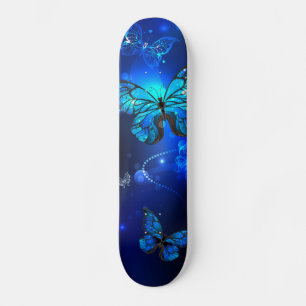 Morpho Butterfly i Mörkens bakgrund Mini Skateboard Bräda 18,5 Cm