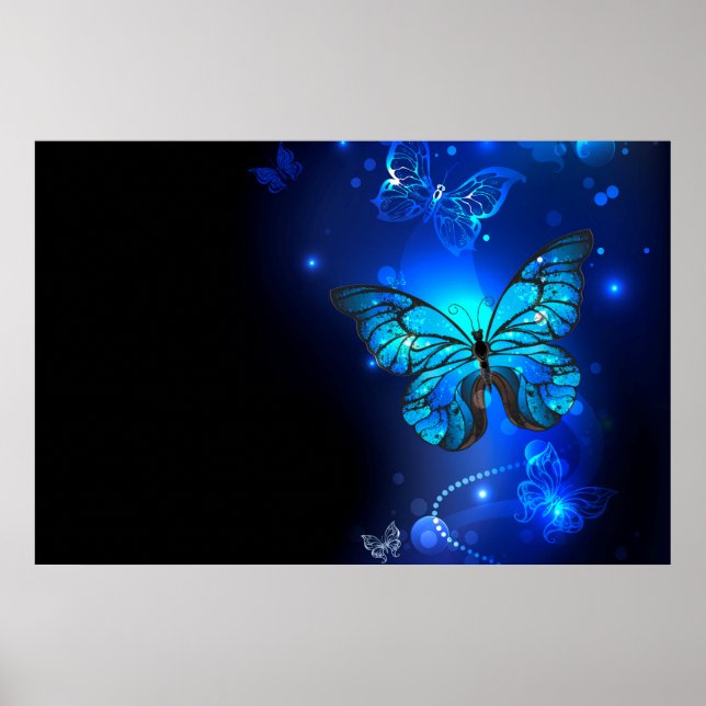 Morpho Butterfly i Mörkens bakgrund Poster (Framsidan)