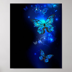 Morpho Butterfly i Mörkens bakgrund Poster