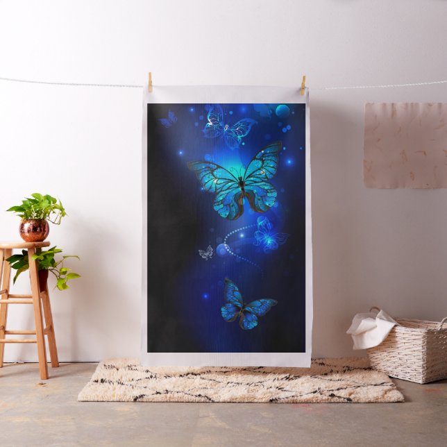 Morpho Butterfly i Mörkens bakgrund Tyg (In Situ)