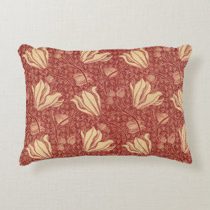 Morris Inspired Lily Flower Botanical Red Textile Prydnadskudde