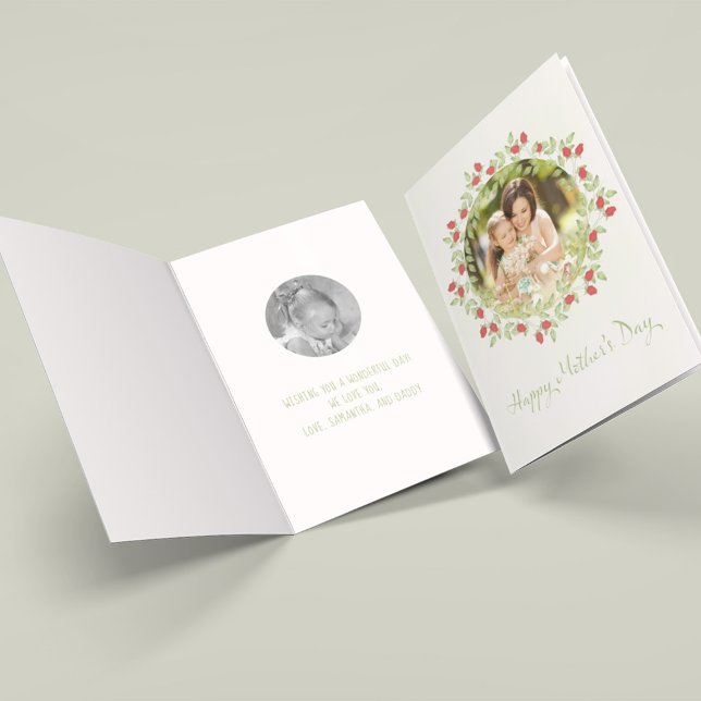 Mors dag minimalistisk vattenfärgsutandning Ro Kort (Mother's Day Greeting card template with watercolor red roses wreath,)