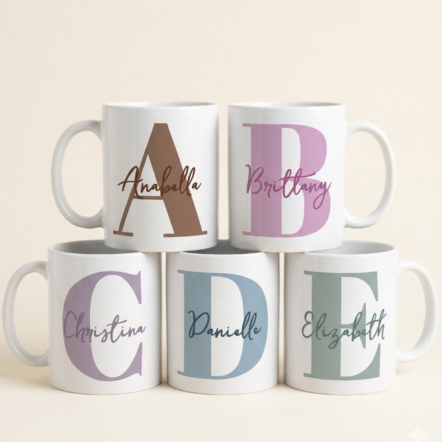 Mors dag | Modernt lila monogram initial Mamma Kaffemugg (Elegant Script Initial Name Mug Gift for Wedding | Bridesmaid | Bachelorette Party | Girls Mom Aunt)