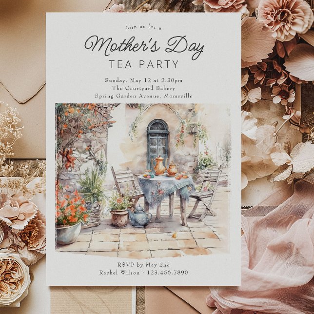 Mors dag Tea Party Watercolor Garden Courtyard Inbjudningar (Mother's Day Tea Party Invitation with welcoming watercolor rustic courtyard scene)