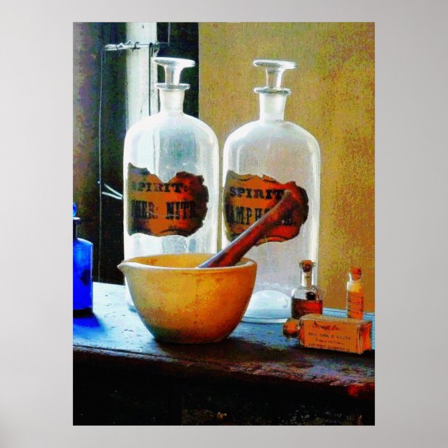 Mortar och mortel med Flaskor Poster (Framsidan)