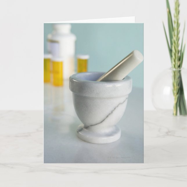 Mortar och Pestle, Pill Flaskor i bakgrunden Kort (Framsida)