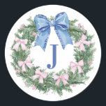 Mortusenårsjubileum Mpnogram Runt Klistermärke<br><div class="desc">Juldekalen har en julandedräkt med rosa och blåa bogar. Du kan anpassa dig med ditt första och ett namn.</div>