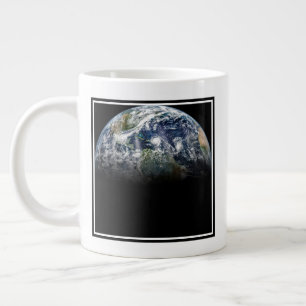 Mosaik-bild av planeten jord med 3 orkaner jumbo mugg