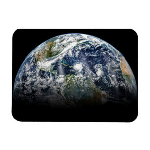 Mosaik-bild av planeten jord med 3 orkaner magnet