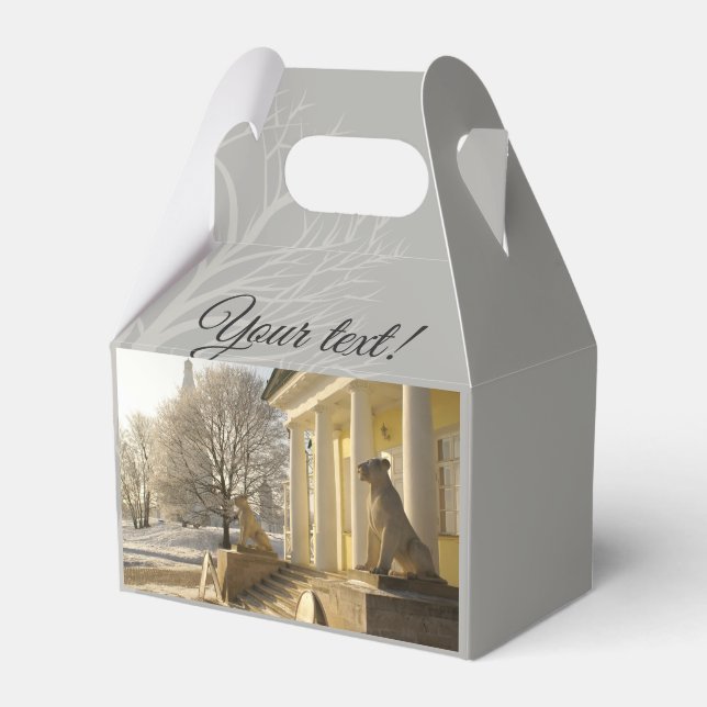 Moskva. Lejon skulptur. Presentaskar (Framsidan Sidan)