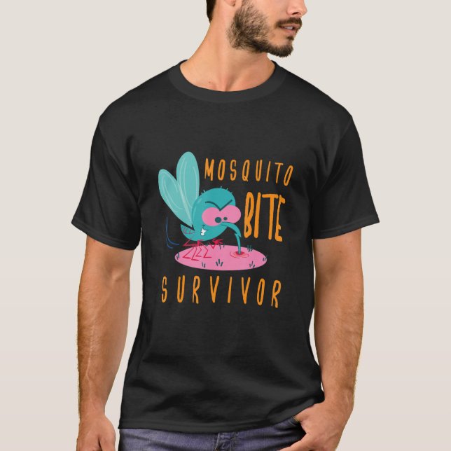 Mosquito Bita Survivor Flies Insekt Mosquito T Shirt (Framsida)
