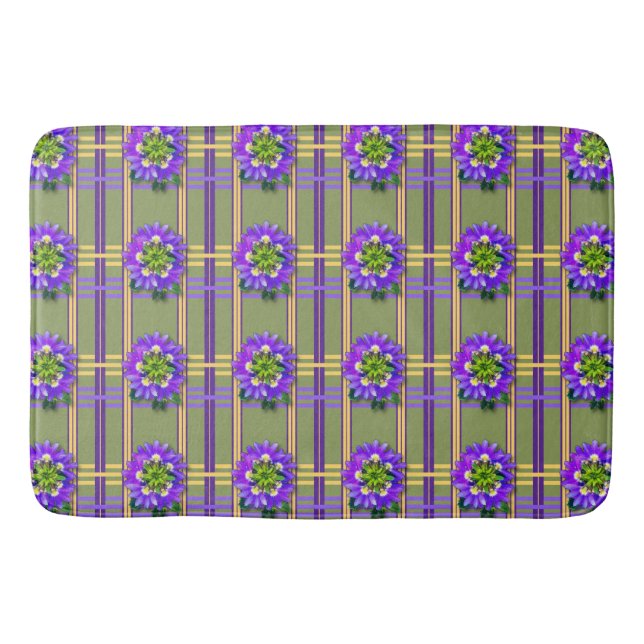 Moss Green with Purple Flowers Bath Mat Badrumsmatta (Framsidan)