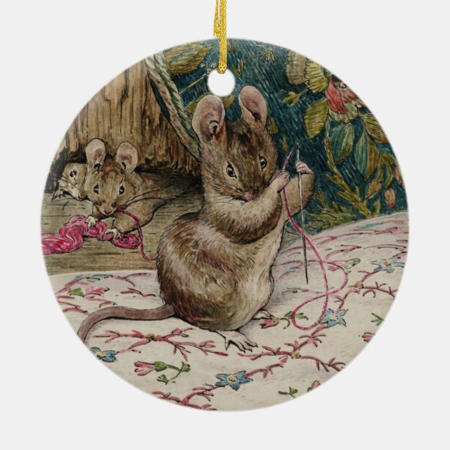 Möss i arbete Threading Nål (Beatrix-Potterna) Julgransprydnad Keramik (Baksidan)