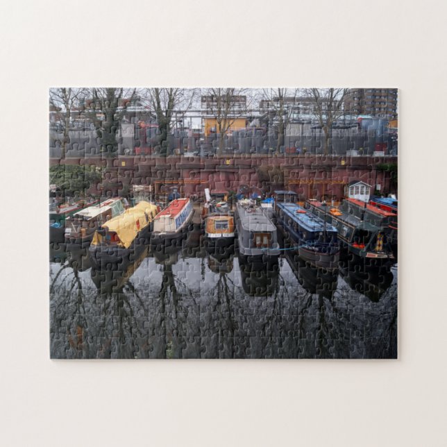 Mosted Narrowboat Reflection Little Venice London Pussel (Horisontell)