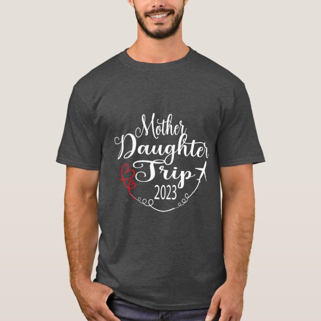 Motherdottern resa2023Familjesemester i mamma T Shirt (Framsida)