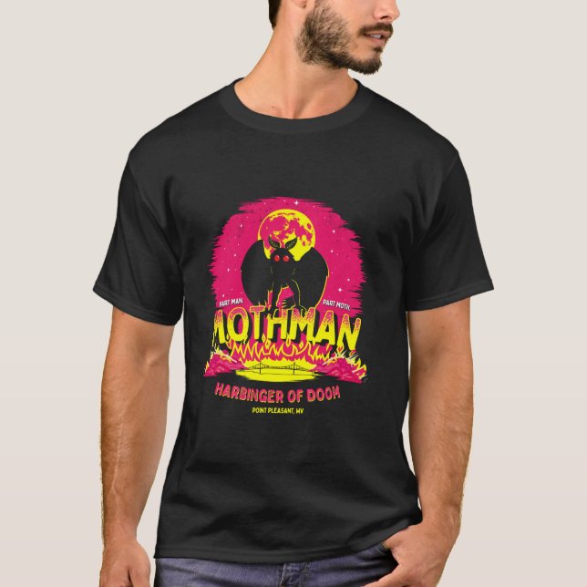 Mothman Harbinger från Doom Funny Cute Cryptid Cre T Shirt (Framsida)