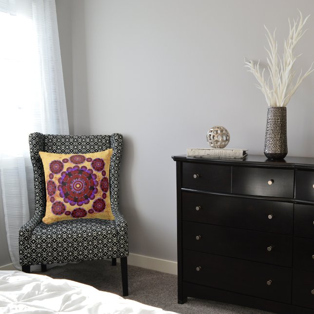 Motif fleuri mandala kudde (Skapare uppladdad)