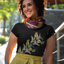 Motiv för gult vit ungersk blommigt t shirt
