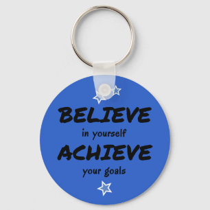 Motivational tro uppnår blått nyckelring