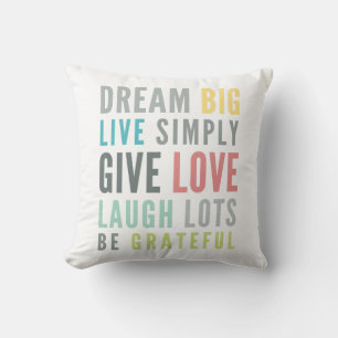 MOTIVATIONELLT ORD TILL KÄRLEK GENOM modern typogr Kudde