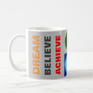 Motiverande drömmar tror att fotbollen kan uppnås kaffemugg
