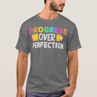 Motiverande framsteg vid Perfektion tillbaka till T Shirt