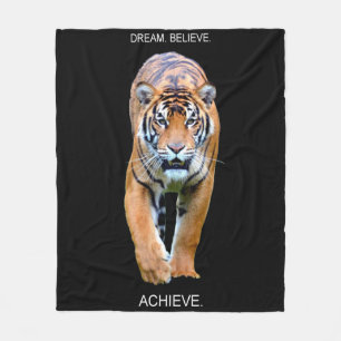 Motivering citerar Tiger Self Improvement Success Fleecefilt