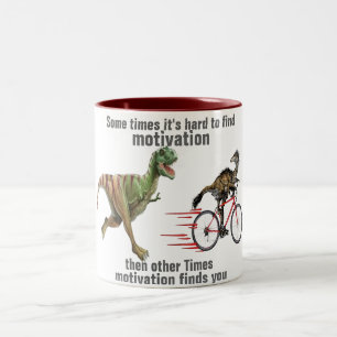 Motivering hittar en rolig T-rex mugg-design Två-Tonad Mugg