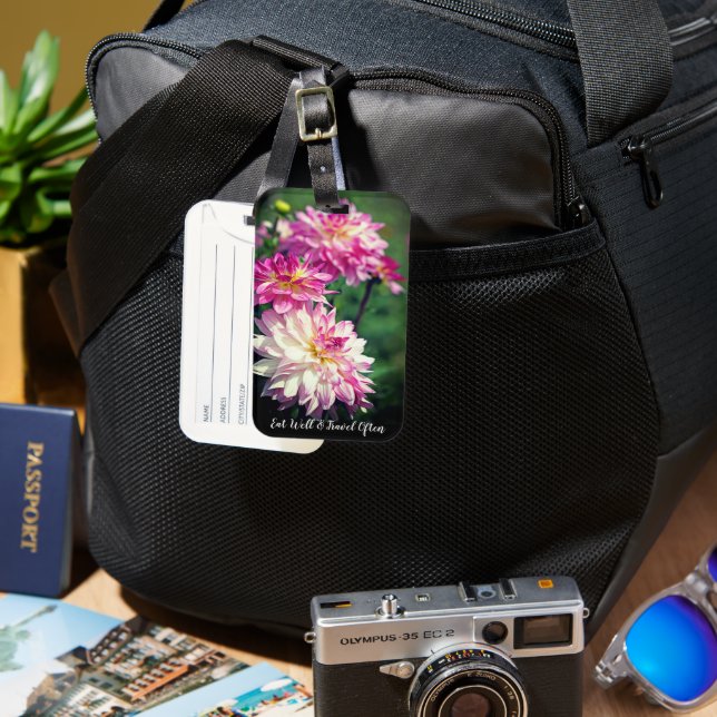 Motiveringscitat för rosa och vita Dahlia-blomman Bagagebricka (Framsida & Baksida)