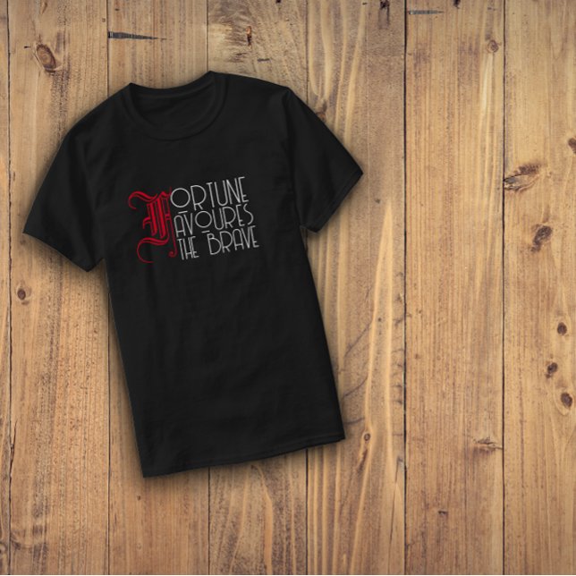 Motiveringsofferturen gynnar den modiga t shirt (Skapare uppladdad)