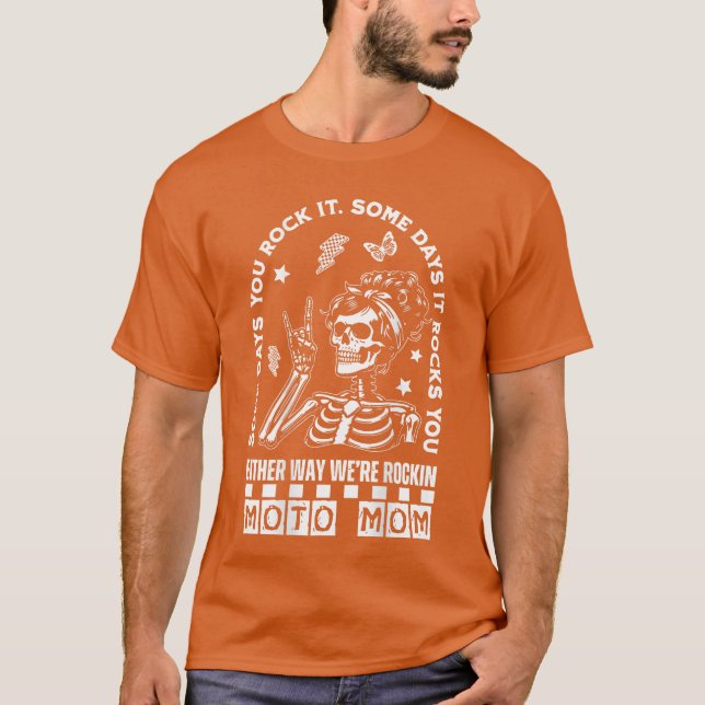 Moto Mom Skeleton Rocker Punk Biker Retro Gothic O T Shirt (Framsida)