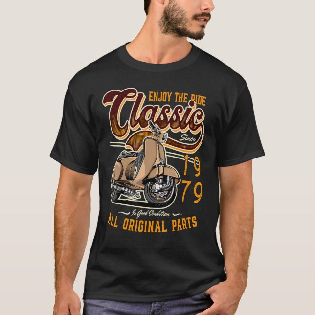 Motor Scooter Classic Moped Rider Birthday 1979 T Shirt (Framsida)