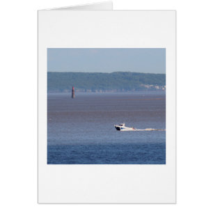 Motorbåt vid floden Severn Estuary Hälsningskort