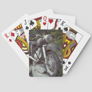 Motorbikeklassiker som leker kort spel kort