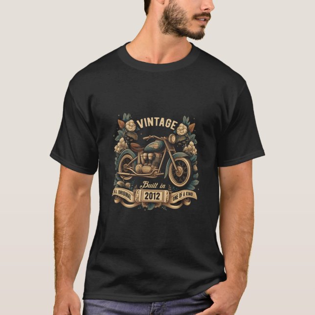 Motorcycle 'S Born In 2012 Original T Shirt (Framsida)
