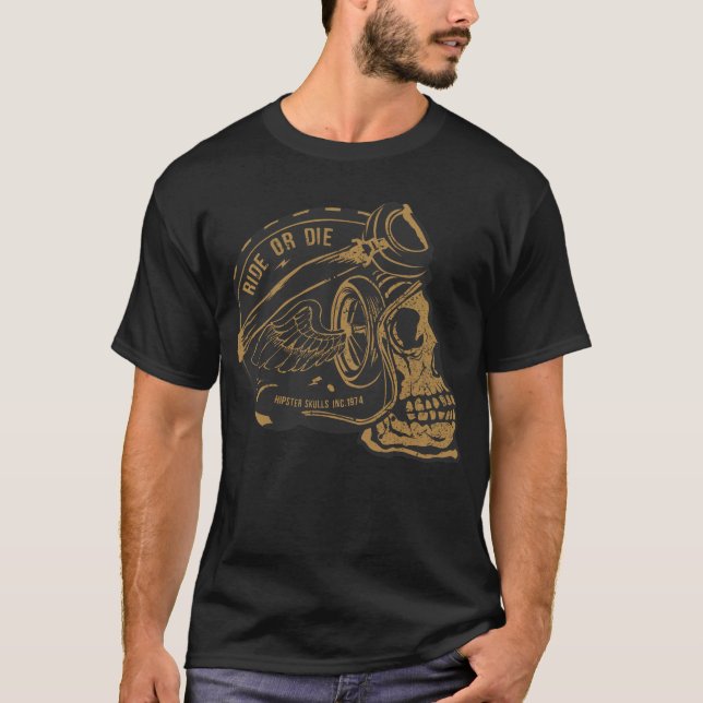 Motorcycle tete de mort crane skull casque motard  t shirt (Framsida)