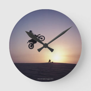 Motorcyclist Rund Klocka