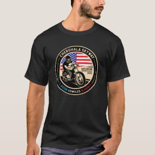 Motorcykel i Cherohala Skyway National Scenia Bywa T Shirt