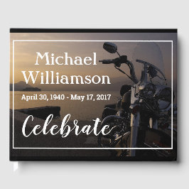 Motorcykel nära Vatten Firande i Life Gästböcker