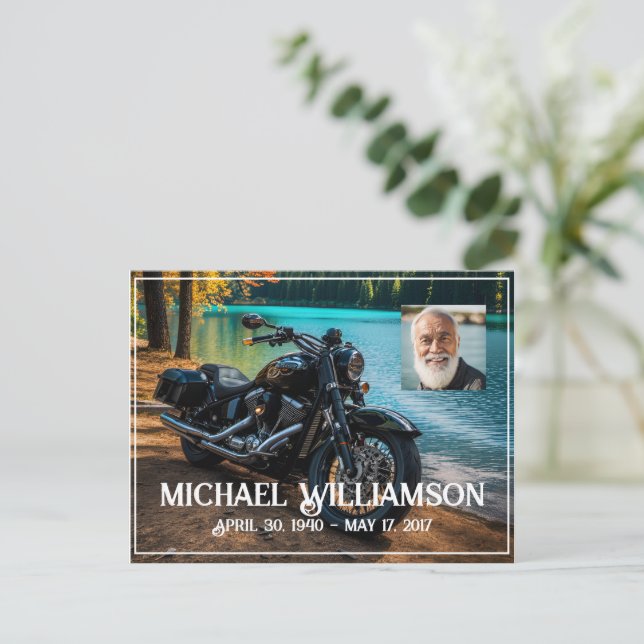 Motorcykel nära Vatten Firande i Life Vykort (Stående Fram)