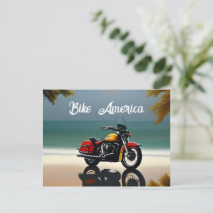 Motorcykel parkerad nära havet vykort