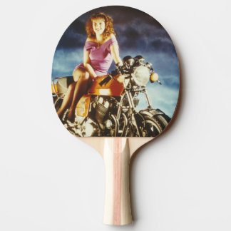 Motorcykel Pinup Flicka Pingisracket