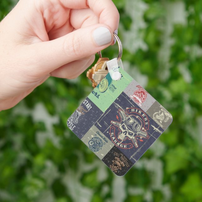 Motorcykelns konstruktion i Retro Grunge Nyckelring (Hand)