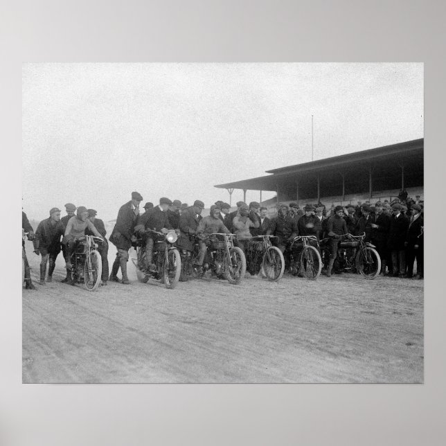 Motorcykelrace, 1915. Gammalt foto Poster (Framsidan)