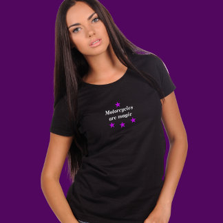 Motorcyklar är t-shirt för motorcyklar i magiska m